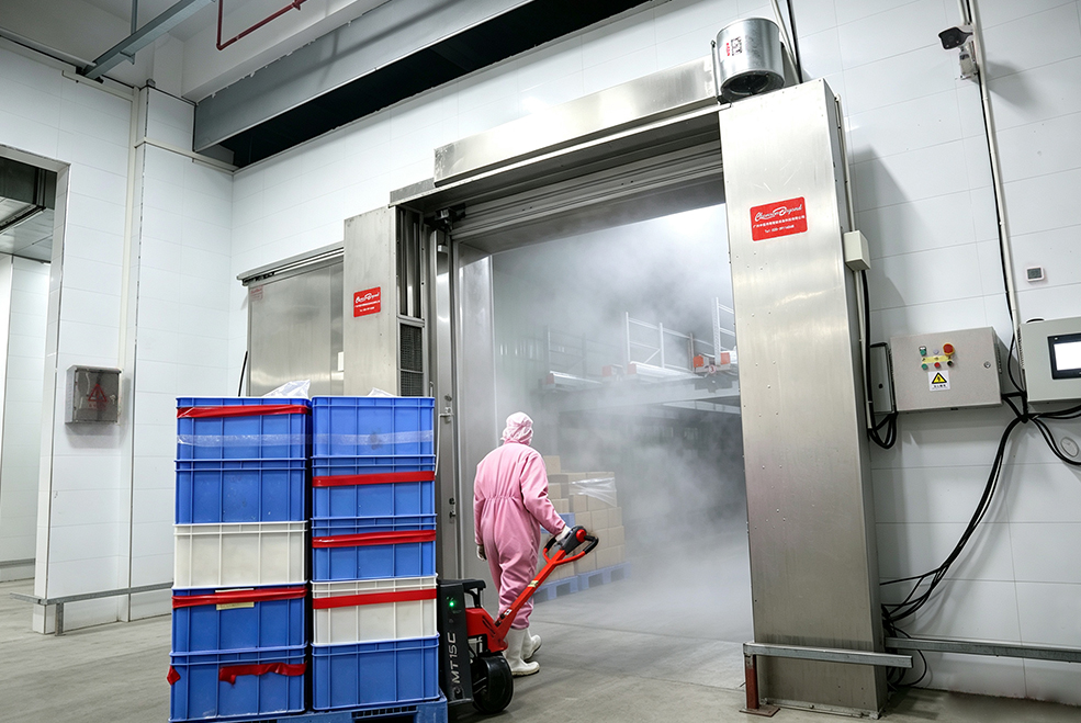 Entrance and exit of food processing factory with low temperature